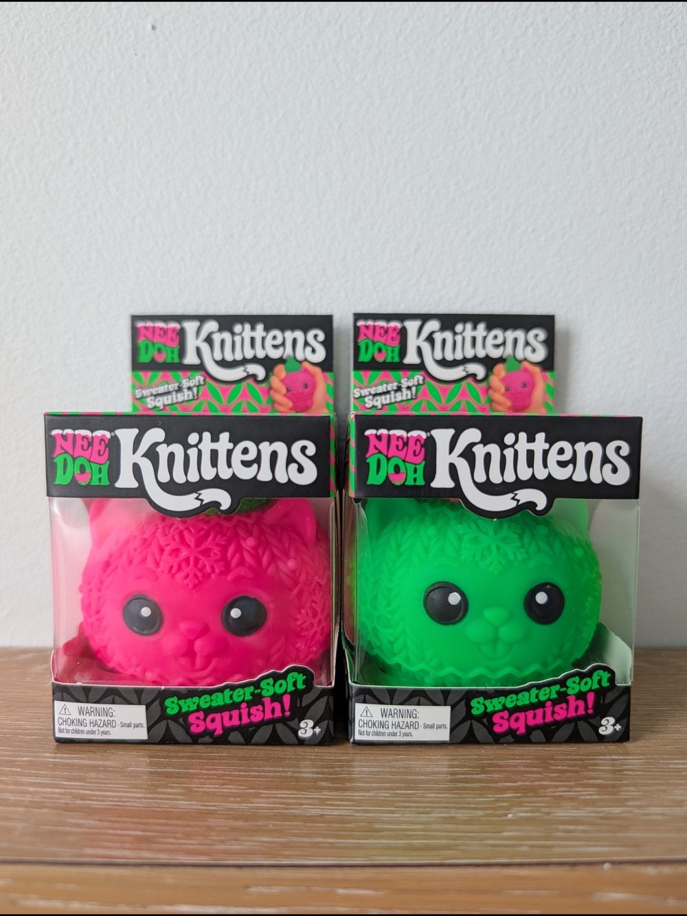 NeeDoh Knittens Squishy Set of 2 Pink and Green Kittens Rare 2026 Xmas